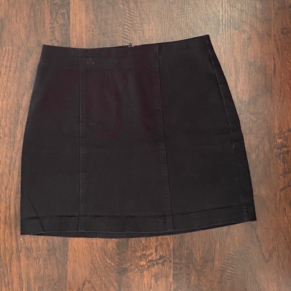 Forever 21 black skirt